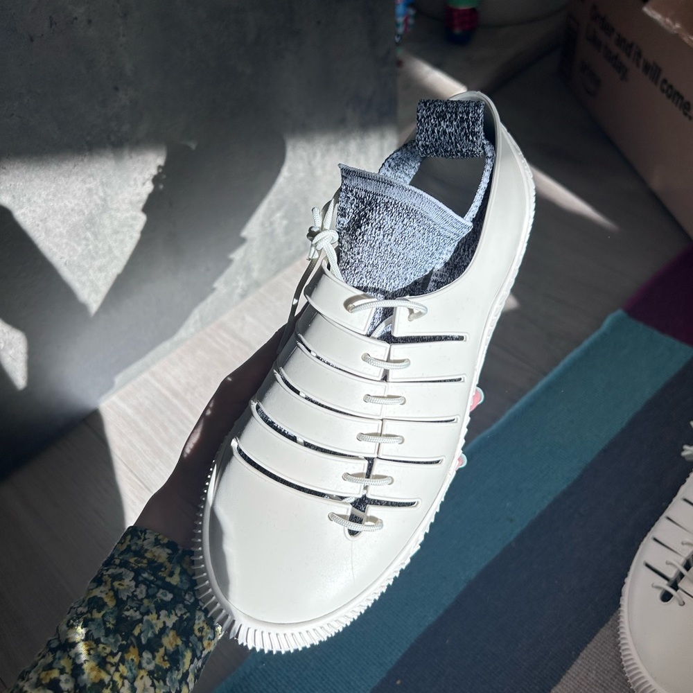 Brand New Bottega Veneta White Climber Sneakers - Picture 3 of 14